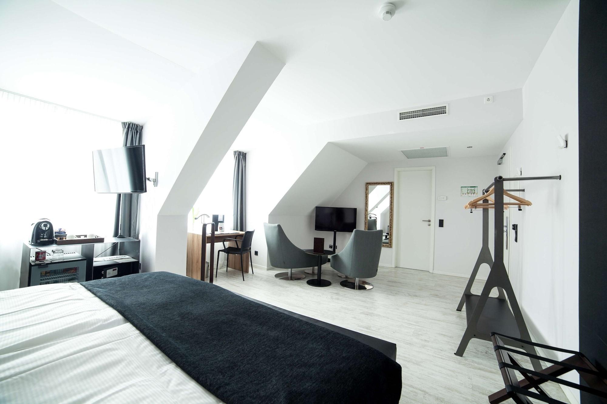Hotel Catalonia Mitte Berlino
