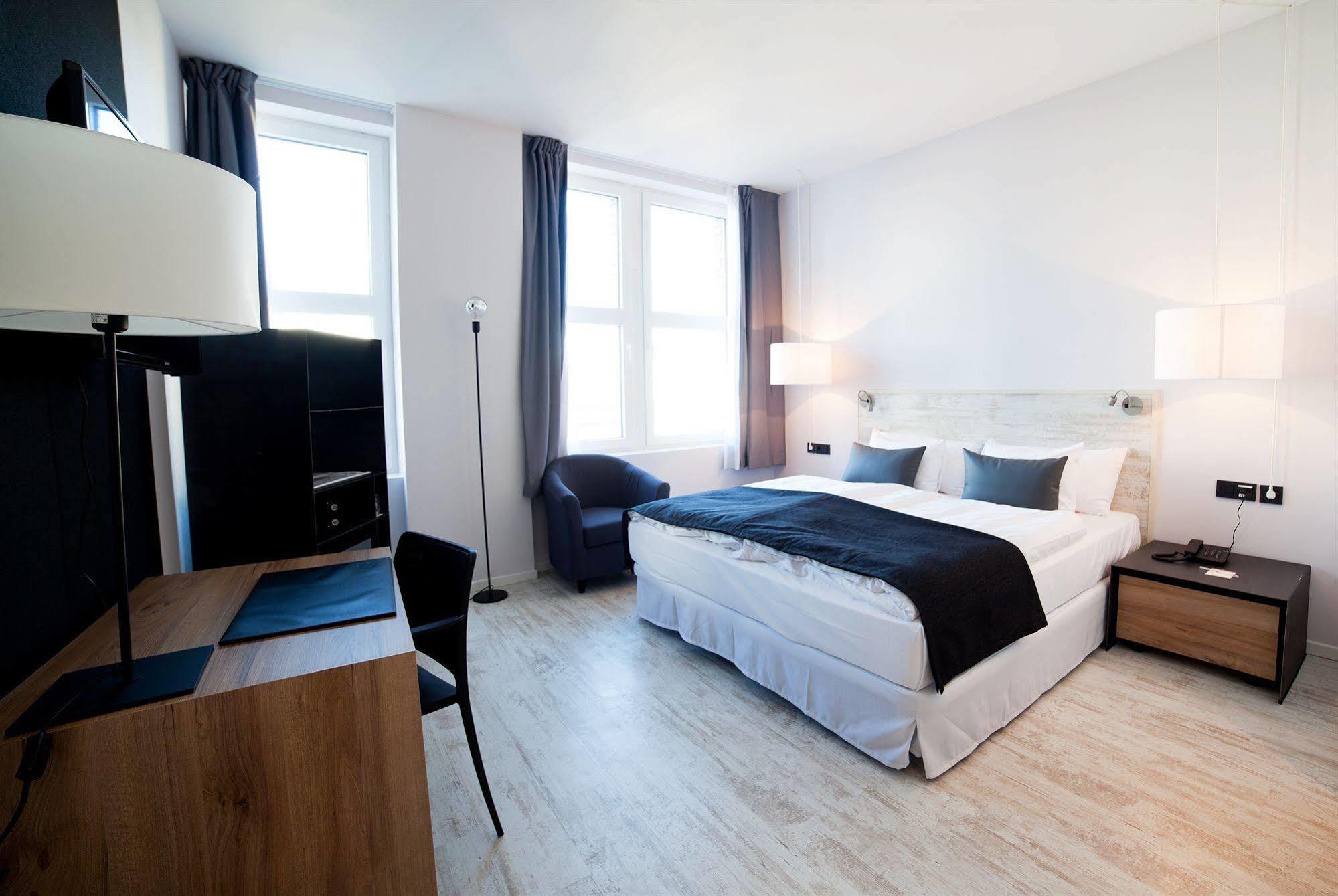 Catalonia Mitte Hotel 4*